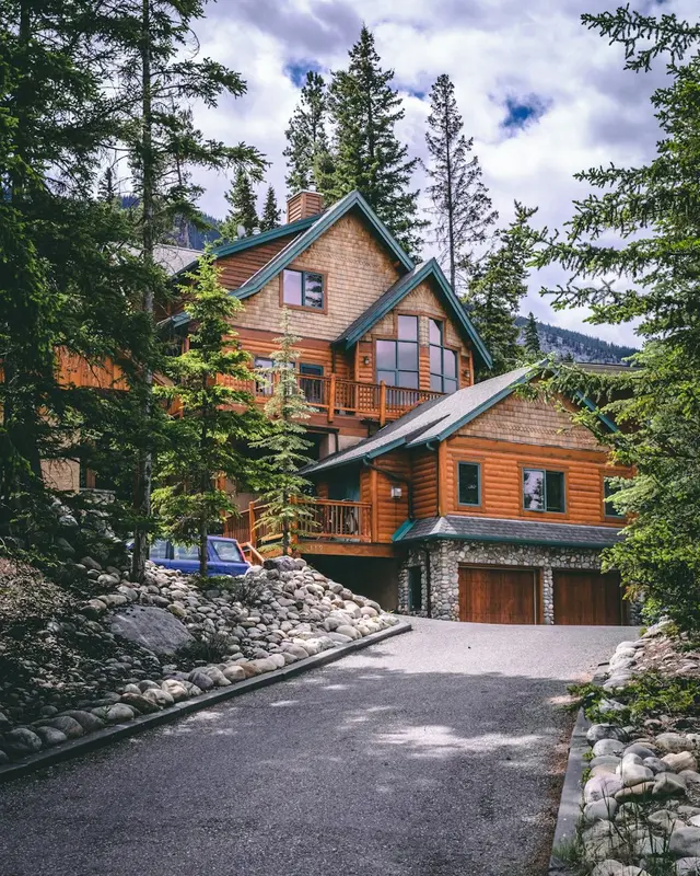 Meadowlark.Homes Premium Domain